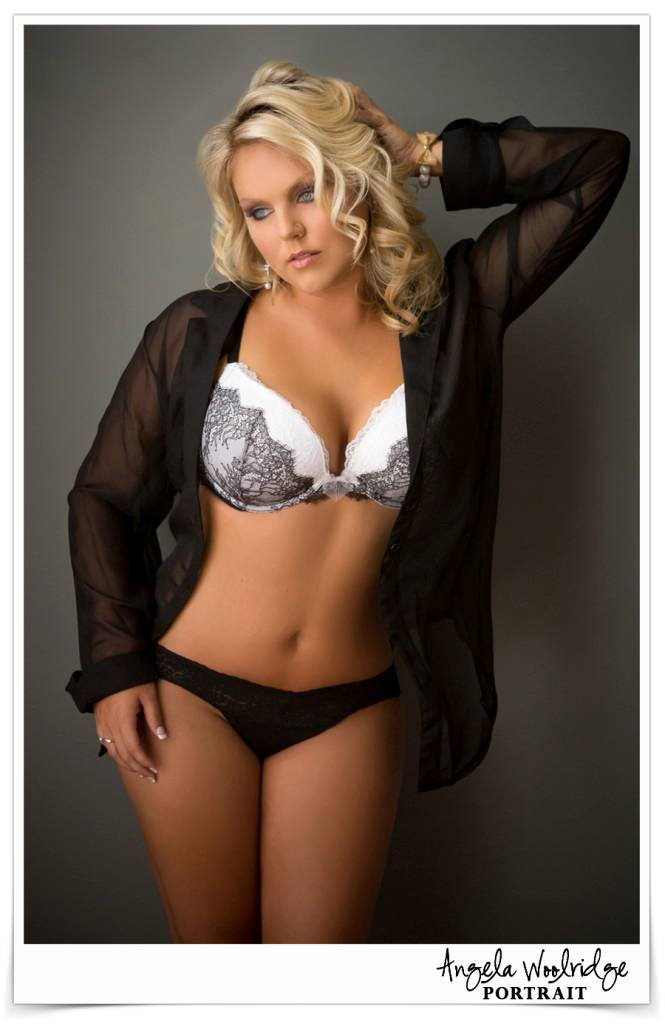www.angelawoolridge.com, Boudoir Photos, Columbus Boudoir Photographer, Boudoir Photography Columbus Ohio, Pickerington Boudoir Photography, Boudoir Photos, Sexy Pics, Sexy Photos, Ohio Boudoir, Modern Boudoir Photography, Tasteful Boudoir Images, Glamorous Boudoir, Sexy Boudoir, Classy Boudoir Photographer, Lingerie Photos, Luxury Boudoir, Artistic Boudoir Photos, Bridal Boudoir, Gift for the Groom, Ohio Bride, Columbus Bride, Anniversary Gift, Angela Woolridge Portrait