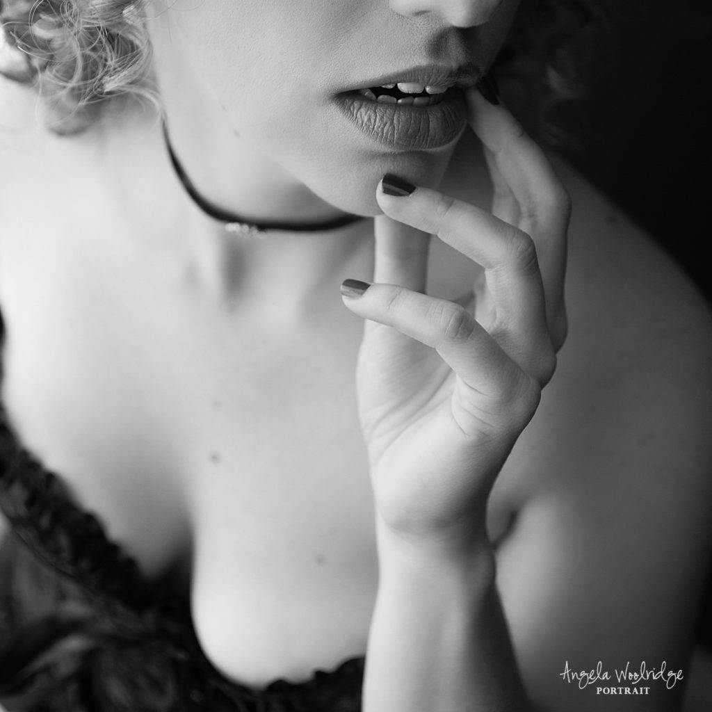 Columbus boudoir photographer, sensual photo of woman's lips
